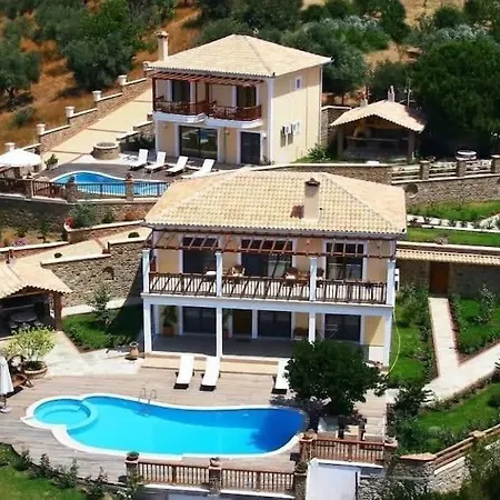 Dreamy Jasmine In Skiathos With Your Exclusive Private Pool Villa Troulos