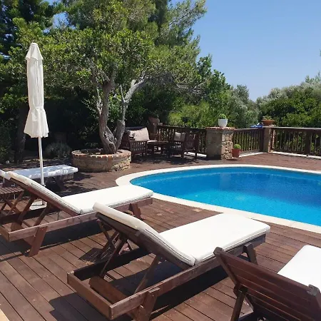 Dreamy Jasmine In Skiathos With Your Exclusive Private Pool Villa Troulos