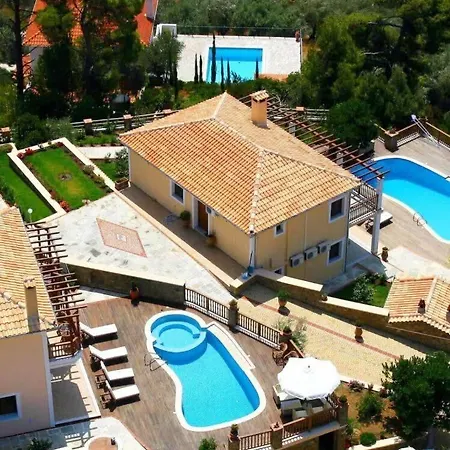 Dreamy Jasmine In Skiathos With Your Exclusive Private Pool Villa Troulos